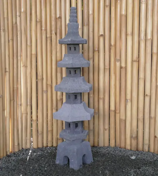 Product image 5 of the product “Japanese style Garden Lantern, made from Andesit Stone. Multipart. 130 cm Height, Roof is 40 cm width. ”